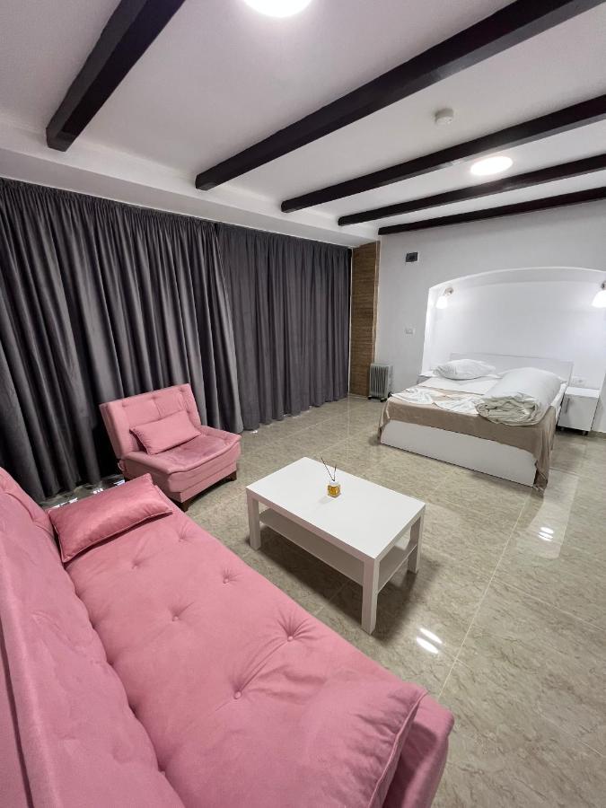 Hostel Casa Popa Nan บูคาเรสต์ ภายนอก รูปภาพ